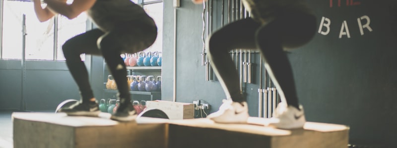 专业足球运动装备与足球产品展示